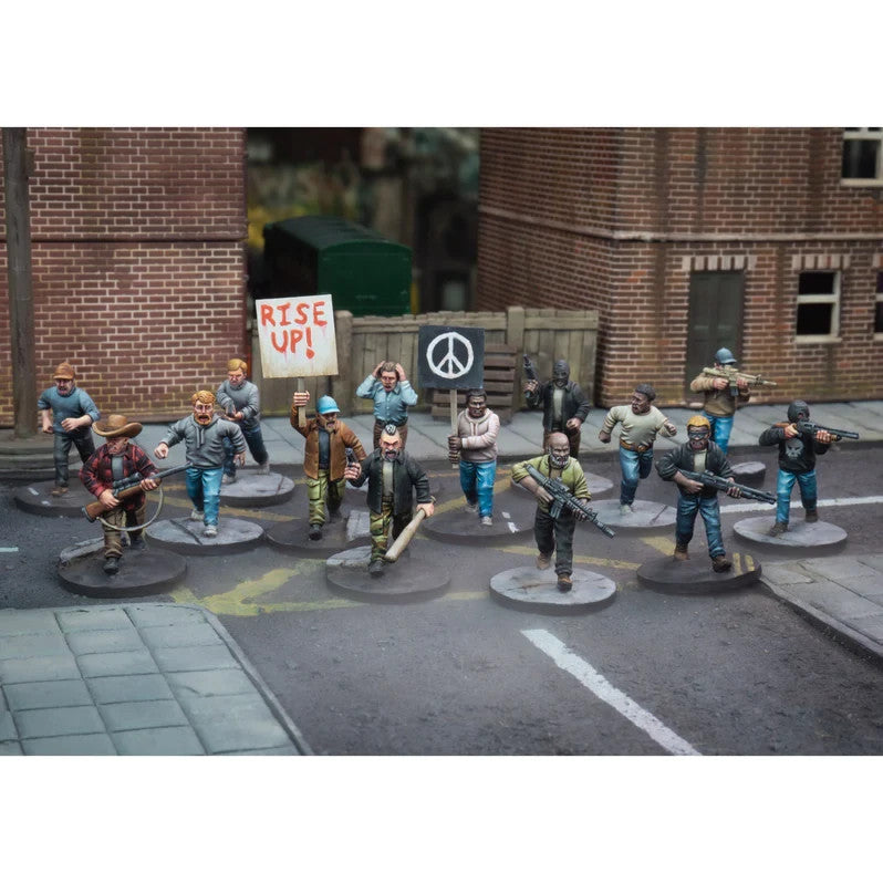 Wargames Atlantic Pulp Adventures Civilians & Survivors: Men Sprues – x6 28mm Miniatures
