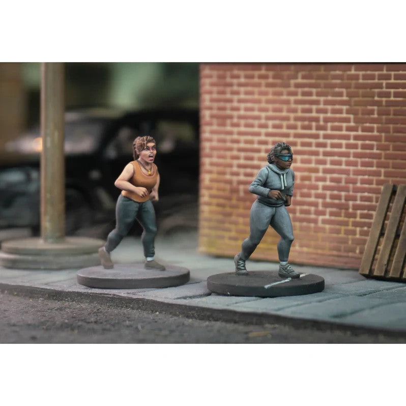 Wargames Atlantic Pulp Adventures Civilians & Survivors: Women Sprue – x6 28mm Miniatures