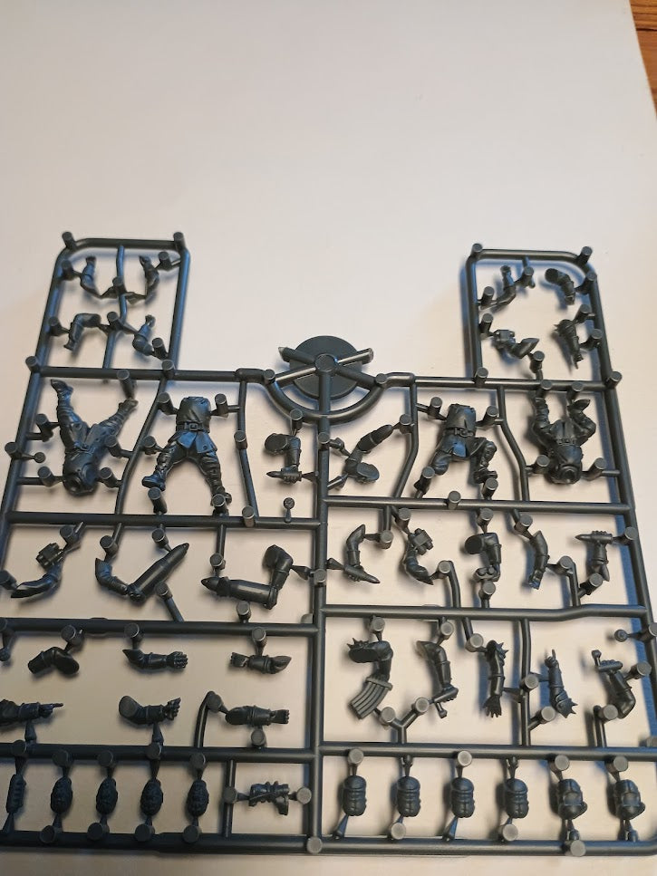 Wargames Atlantic: The Damned Heavy Weapons Sprues | x3 28mm Crewed Weapons + 4 Crew