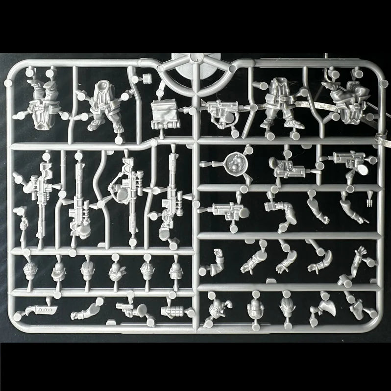 Wargames Atlantic Sneakfeet Sprue – x4 28mm Halfling Sniper Miniatures